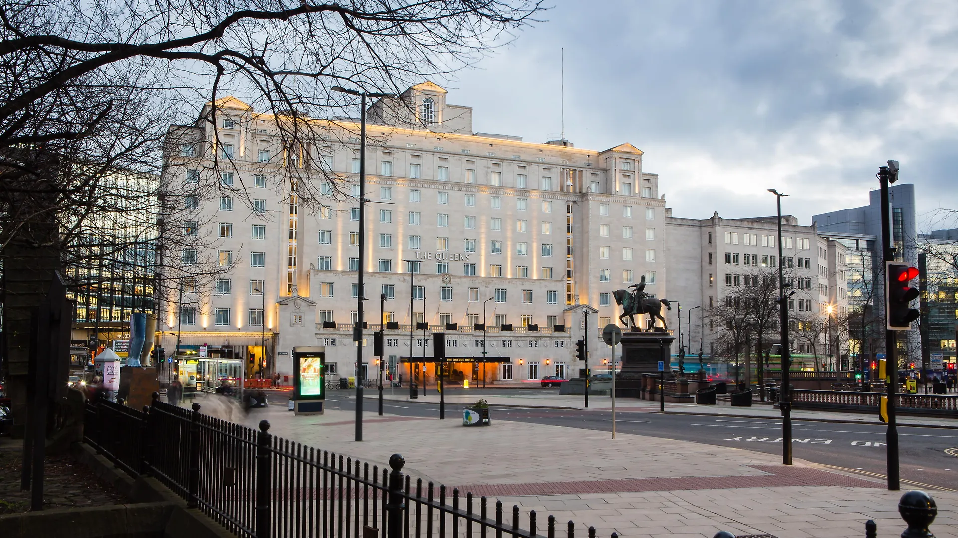 ****  The Queens Hotel Leeds  United Kingdom